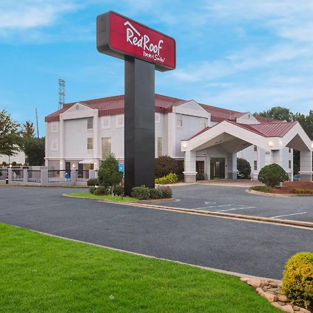 Red Roof Inn & Suites Newnan Dış mekan fotoğraf