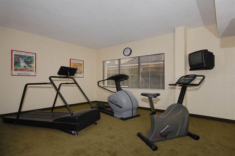 Red Roof Inn & Suites Newnan Dış mekan fotoğraf