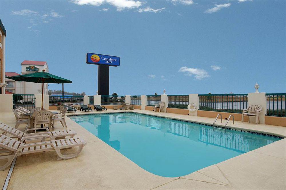 Red Roof Inn & Suites Newnan Dış mekan fotoğraf