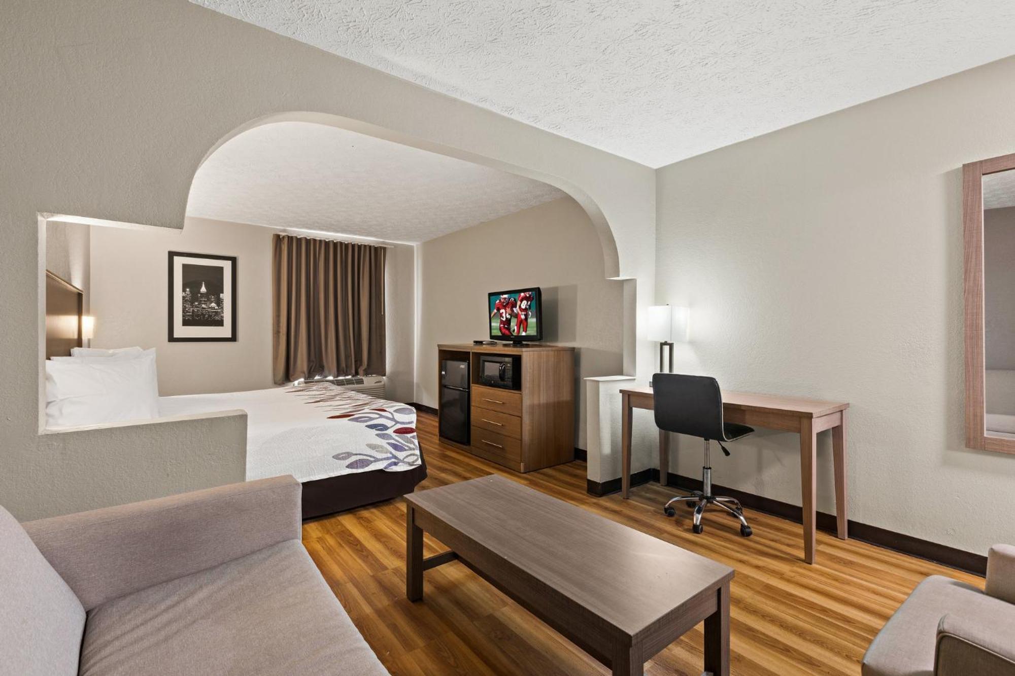 Red Roof Inn & Suites Newnan Dış mekan fotoğraf