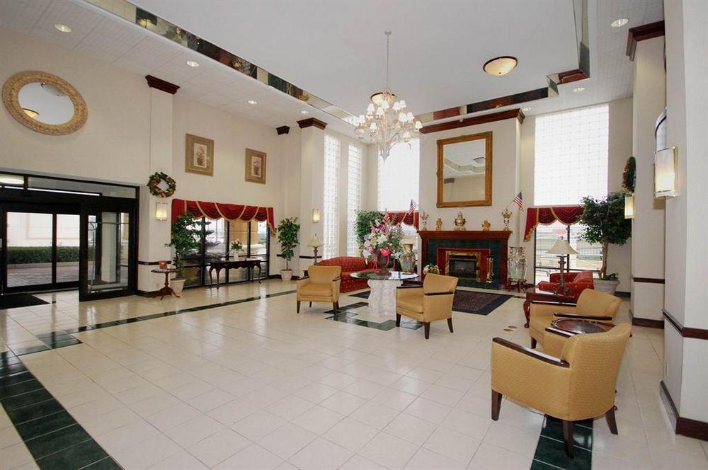 Red Roof Inn & Suites Newnan Dış mekan fotoğraf