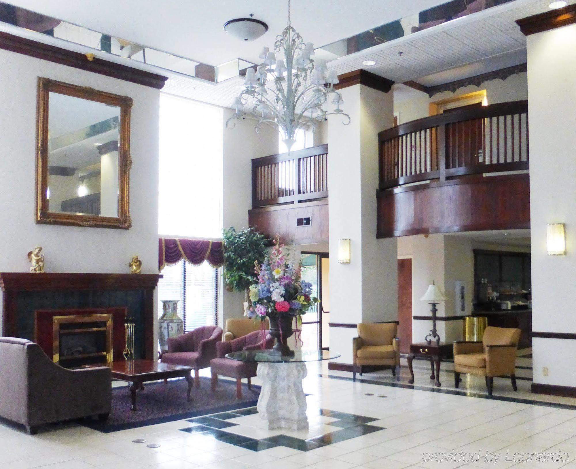 Red Roof Inn & Suites Newnan Dış mekan fotoğraf
